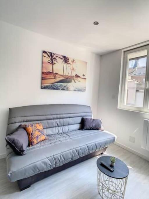 Super Studio Tout Equipe Wifi 2Pers Saint-Quentin  Dış mekan fotoğraf